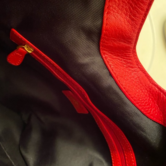 NWOT Bagdley Mischka red handbag - Picture 6 of 6